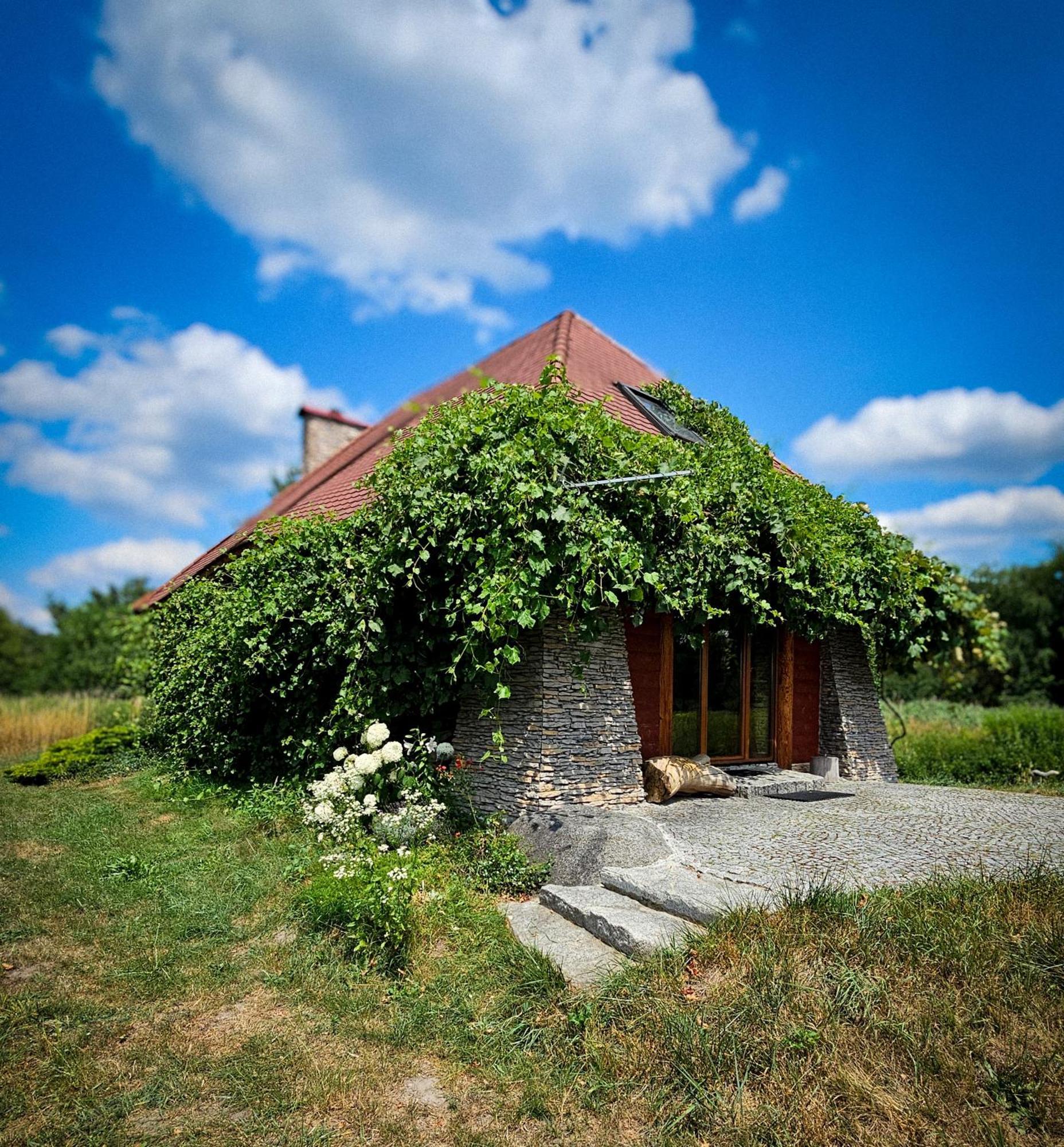 Domek Letniskowy Caloroczny W Rzemieniu Villa Exterior foto